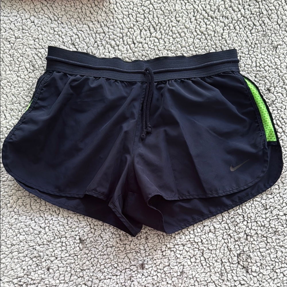 Nike dri-fit shorts small